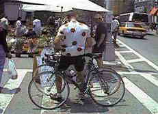 NEW YORK�@���]�ԂQ